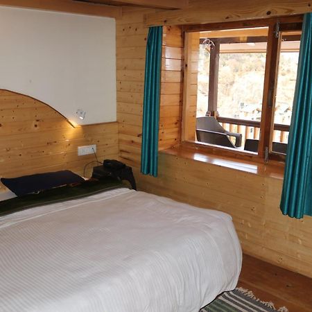 Forest Wood Cottage Manāli Exteriér fotografie